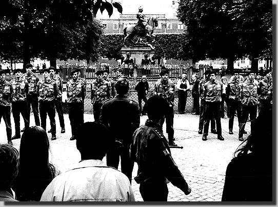 NATO-hﾾren paa Kongens Nytorv